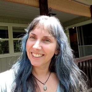 Meet your Posher, Deanna